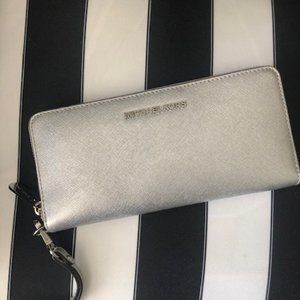 Michael Kors SILVER Wrist Wallet - NEW